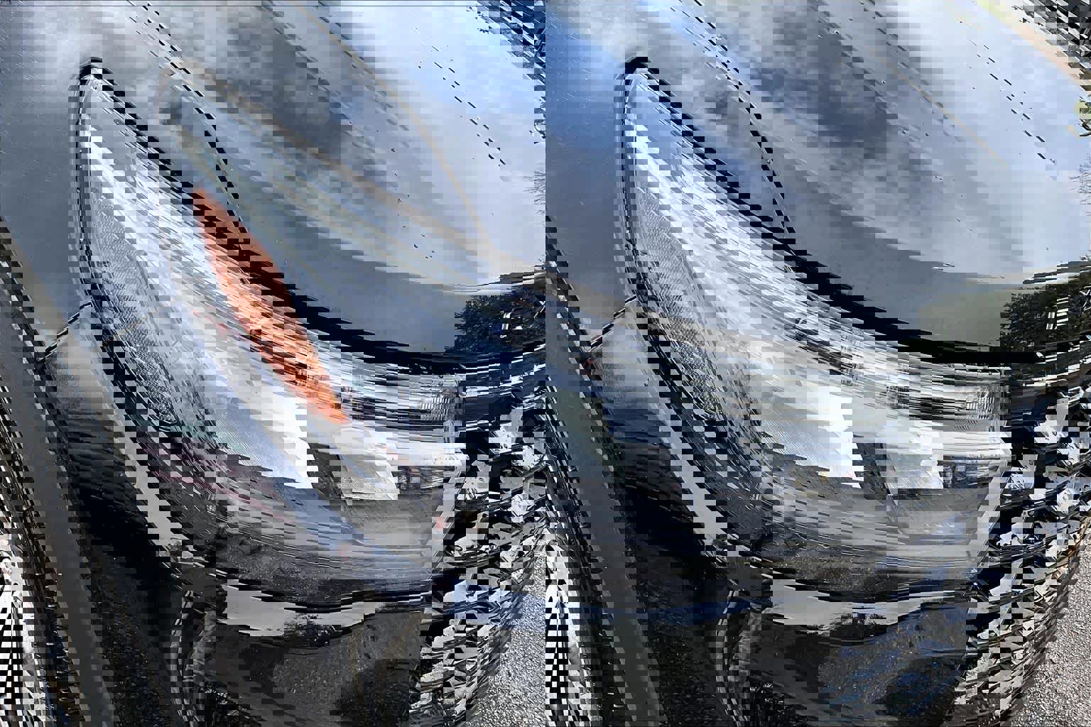 Certified 2025 Ford Explorer ST-Line image 26