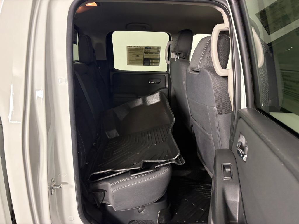 Used 2024 Nissan Frontier SV w/ SV Convenience Package AWD/4WD image 33
