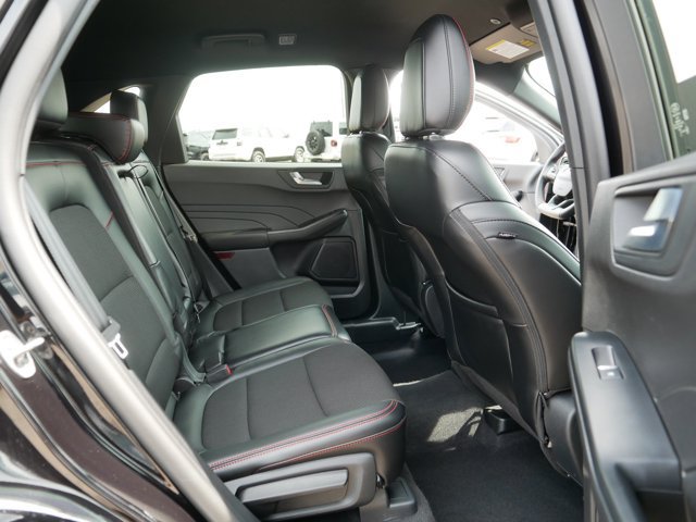 Certified 2026 Ford Escape ST-Line AWD/4WD image 18