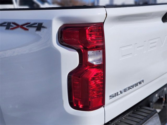 Used 2020 Chevrolet Silverado 3500 LT image 9