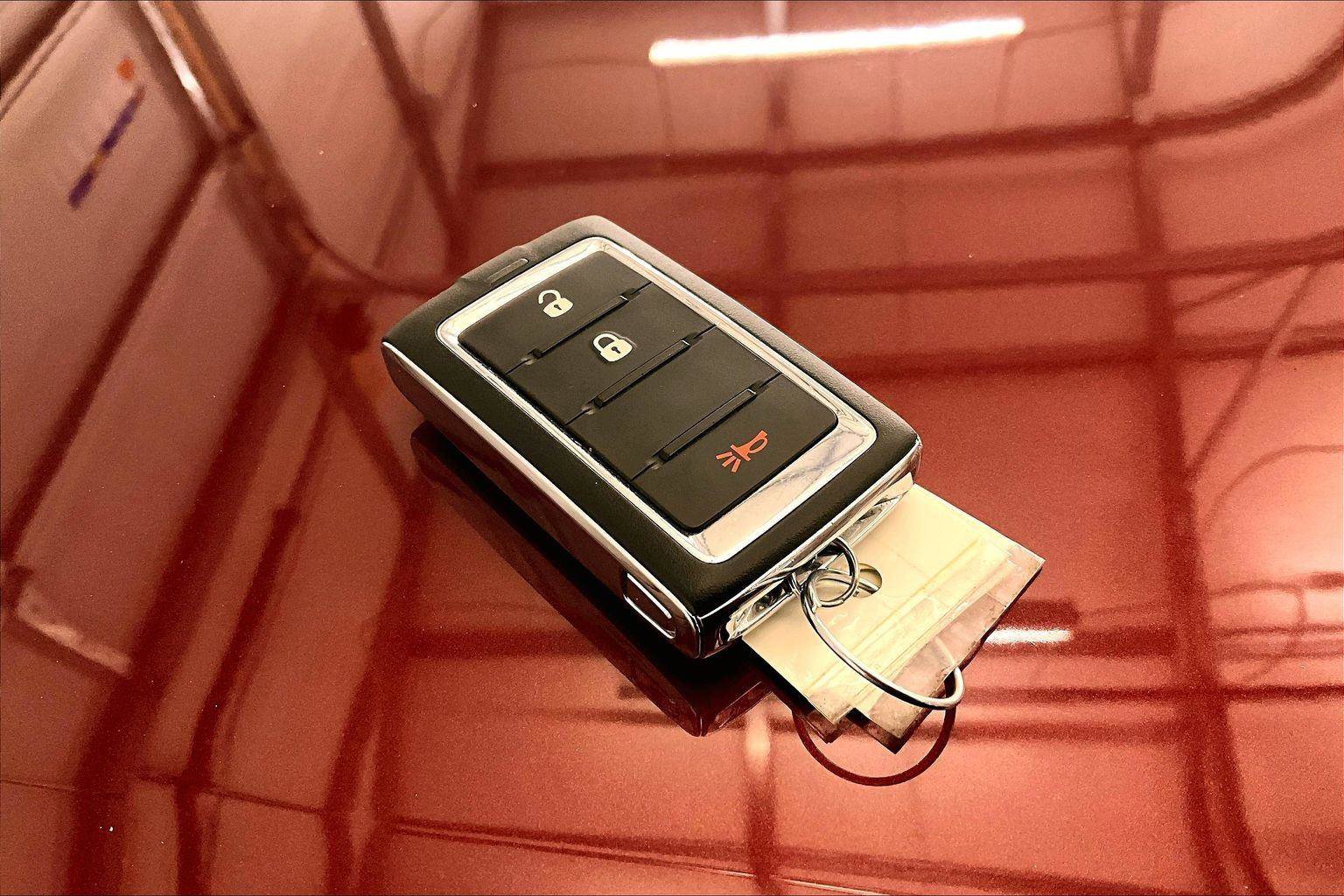 Used 2023 Jeep Grand Cherokee L Laredo image 9