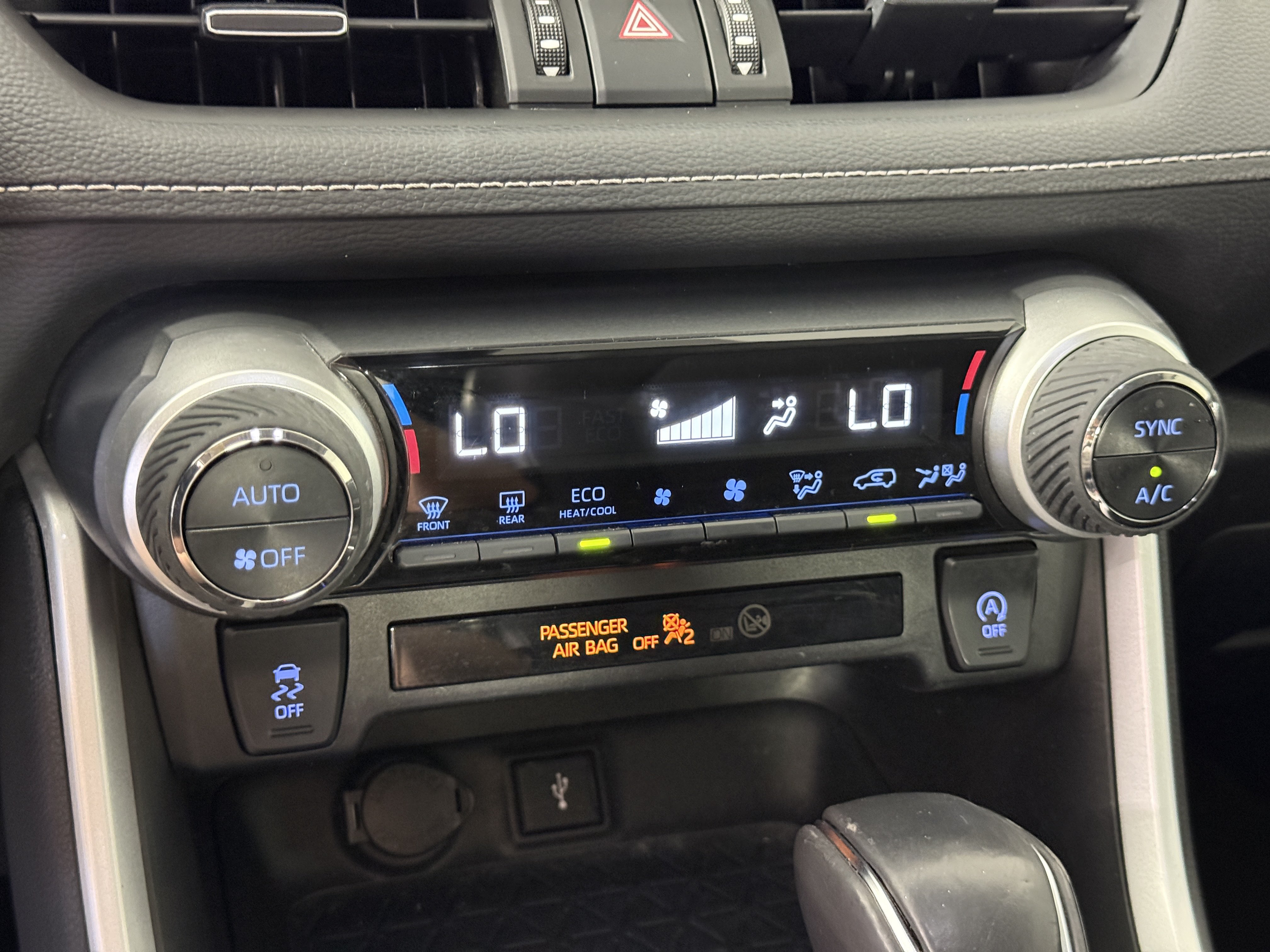 Used 2021 Toyota RAV4 XLE Premium FWD image 20