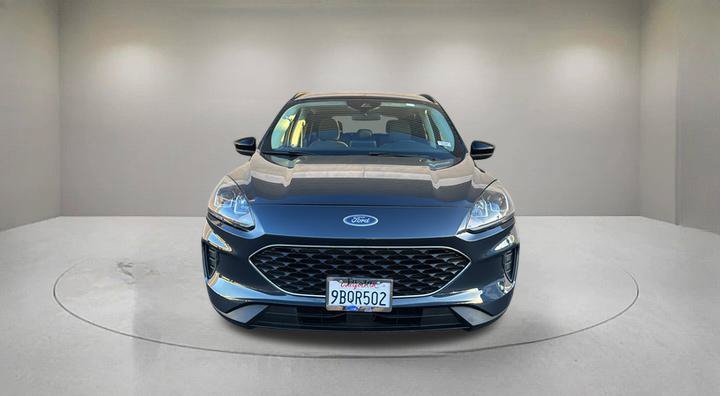 Certified 2022 Ford Escape SE w/ SE Sport Appearance Package FWD image 2