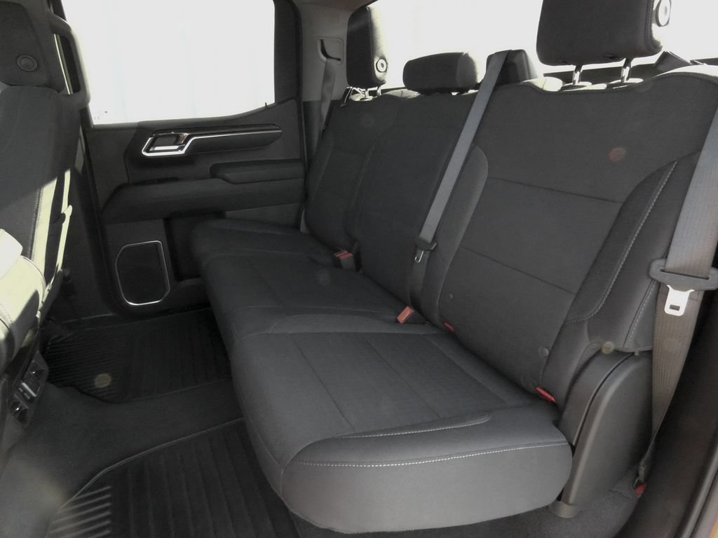 Used 2026 Chevrolet Silverado 1500 LT AWD/4WD image 35