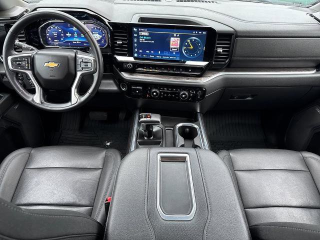 Used 2022 Chevrolet Silverado 1500 LTZ w/ Technology Package AWD/4WD image 12