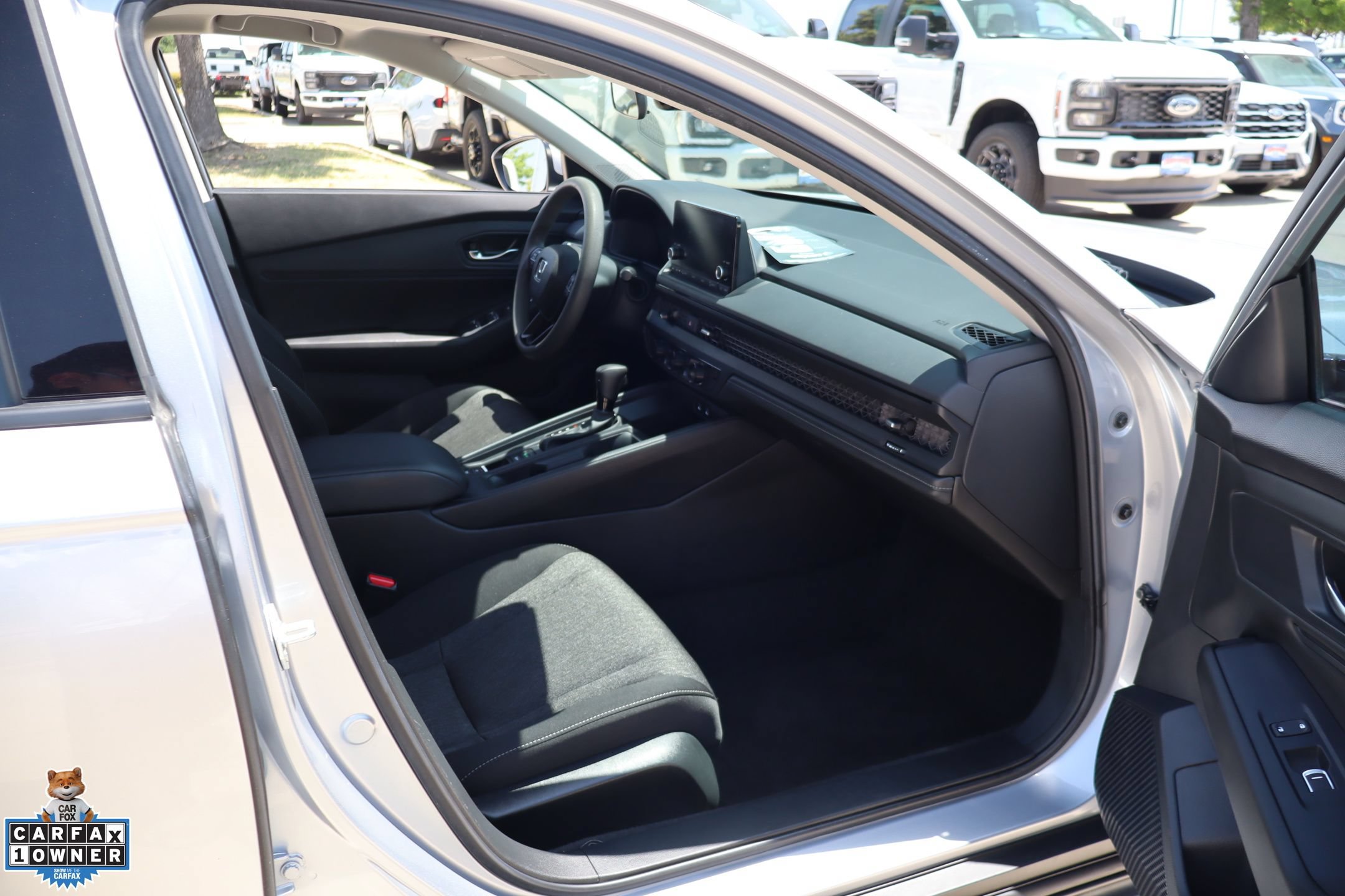 Used 2023 Honda Accord EX image 29