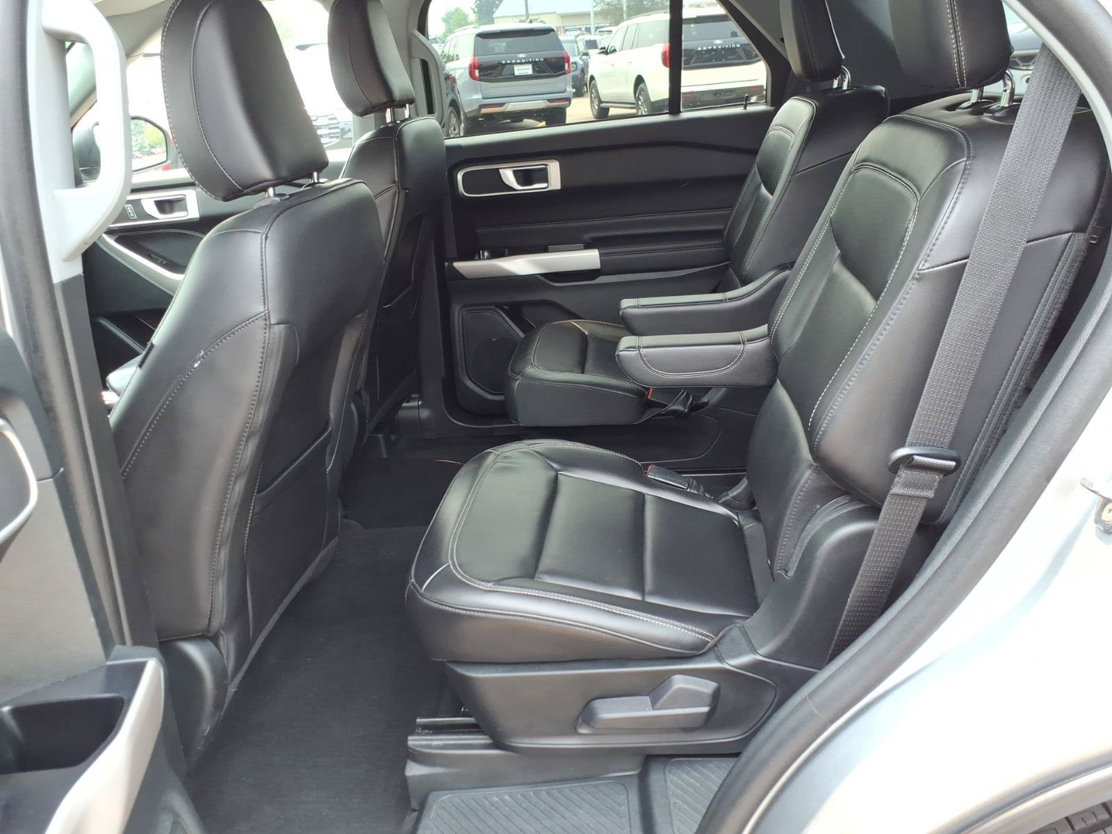 Certified 2023 Ford Explorer XLT w/ Equipment Group 202A AWD/4WD image 13