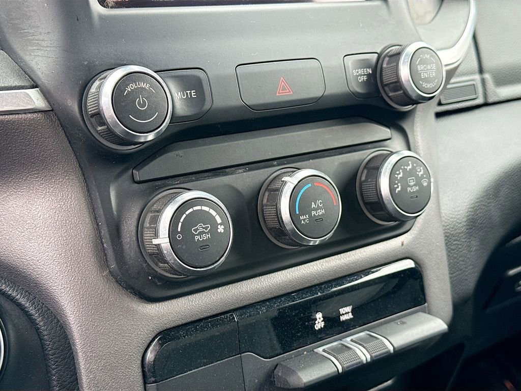 Used 2021 RAM 1500 Big Horn AWD/4WD image 13
