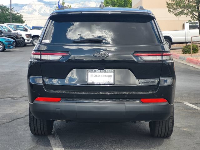Used 2025 Jeep Grand Cherokee L Limited w/ Black Appearance Package RWD image 6