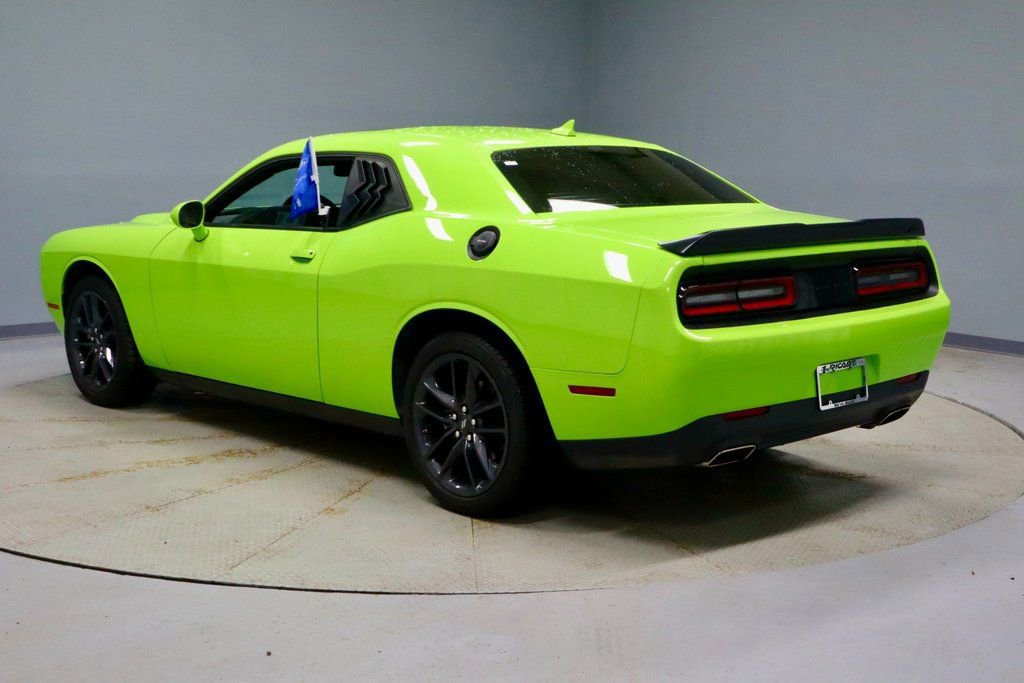 Used 2023 Dodge Challenger SXT w/ Plus Package image 3