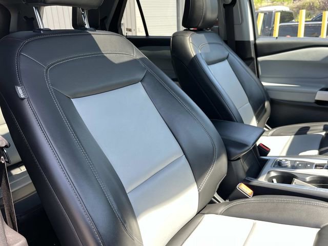 Certified 2023 Ford Explorer XLT w/ Equipment Group 202A AWD/4WD image 29