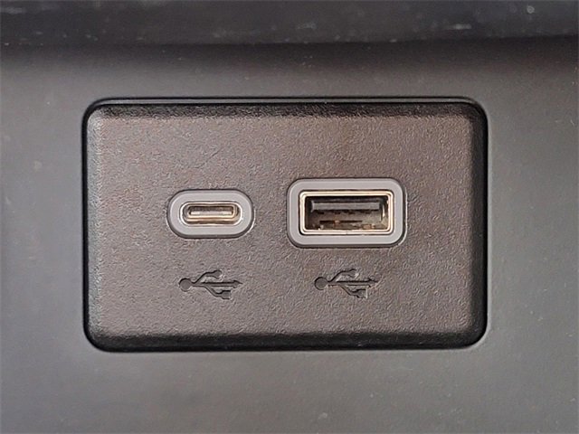 Used 2021 GMC Acadia SLE image 14