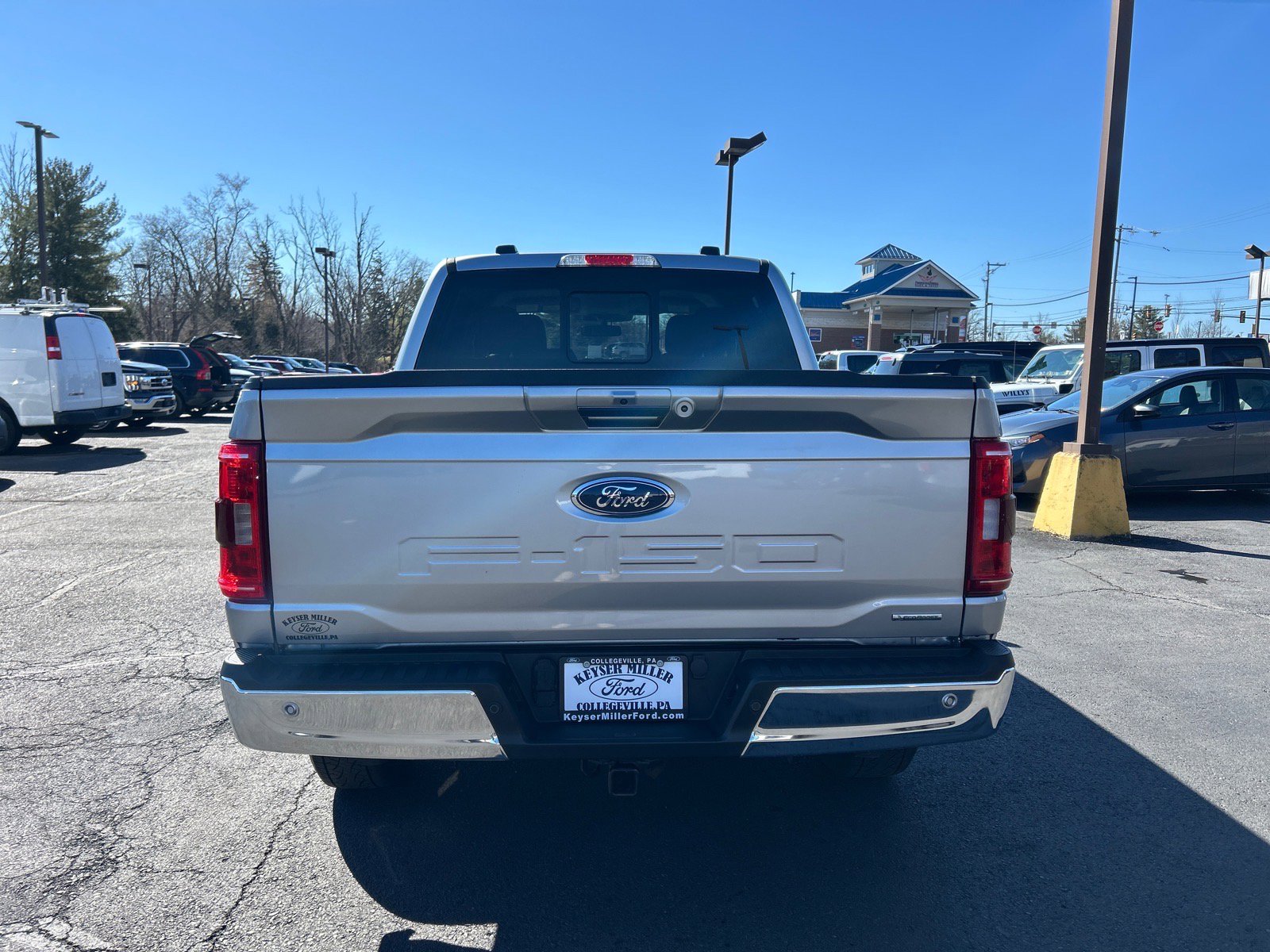 Certified 2022 Ford F150 XLT w/ Equipment Group 302A High image 11