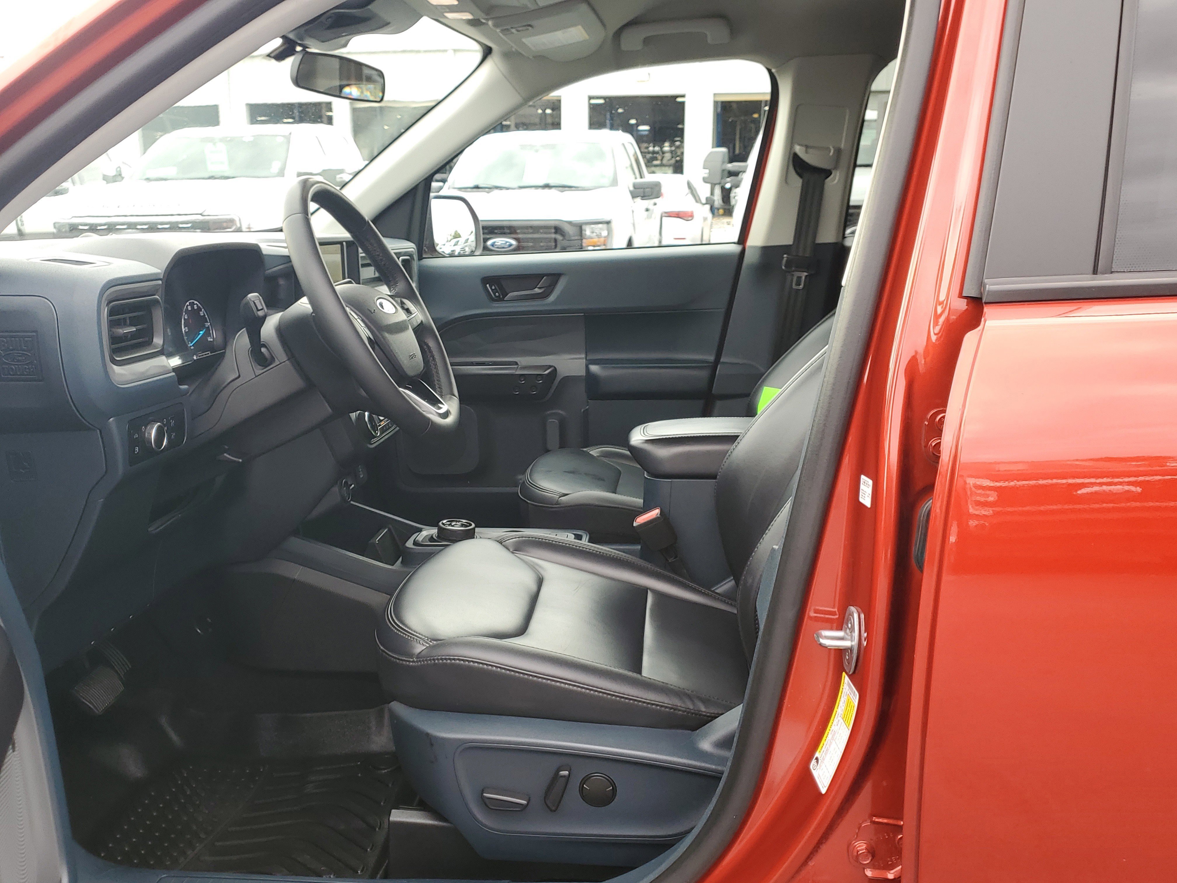 Certified 2024 Ford Maverick Lariat w/ Black Appearance Package image 19