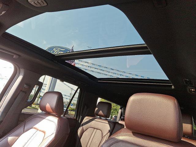 Certified 2022 Ford Expedition Max Limited image 15