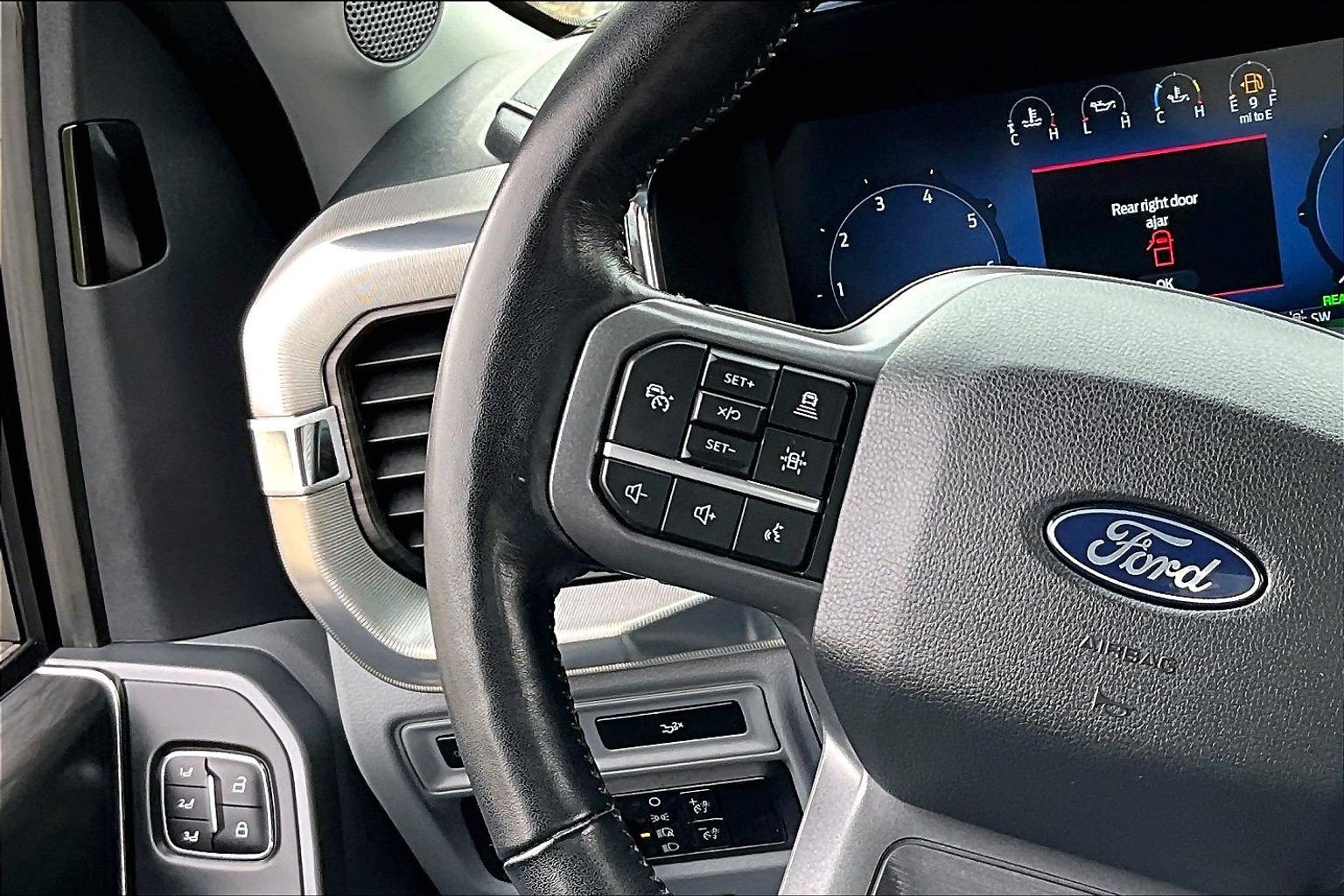 Certified 2024 Ford F150 Lariat AWD/4WD image 22