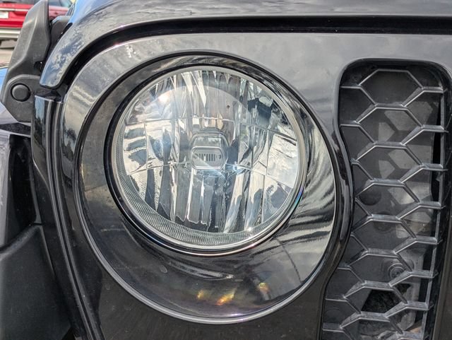 Used 2022 Jeep Gladiator Sport AWD/4WD image 10