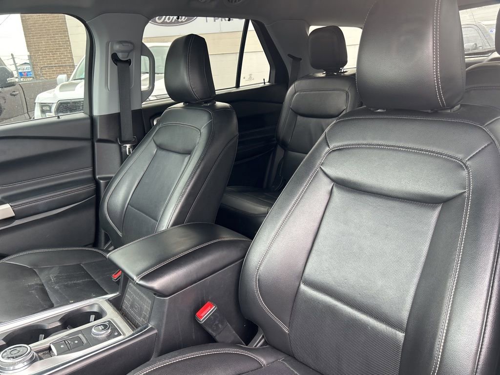 Certified 2022 Ford Explorer Limited image 9