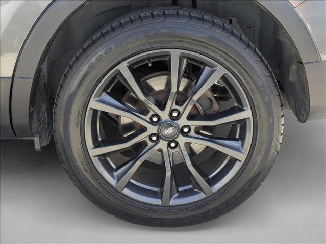 Certified 2018 Ford Explorer XLT w/ Equipment Group 202A FWD image 26
