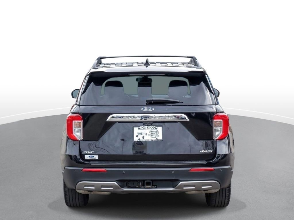 Certified 2022 Ford Explorer XLT w/ Equipment Group 202A image 4