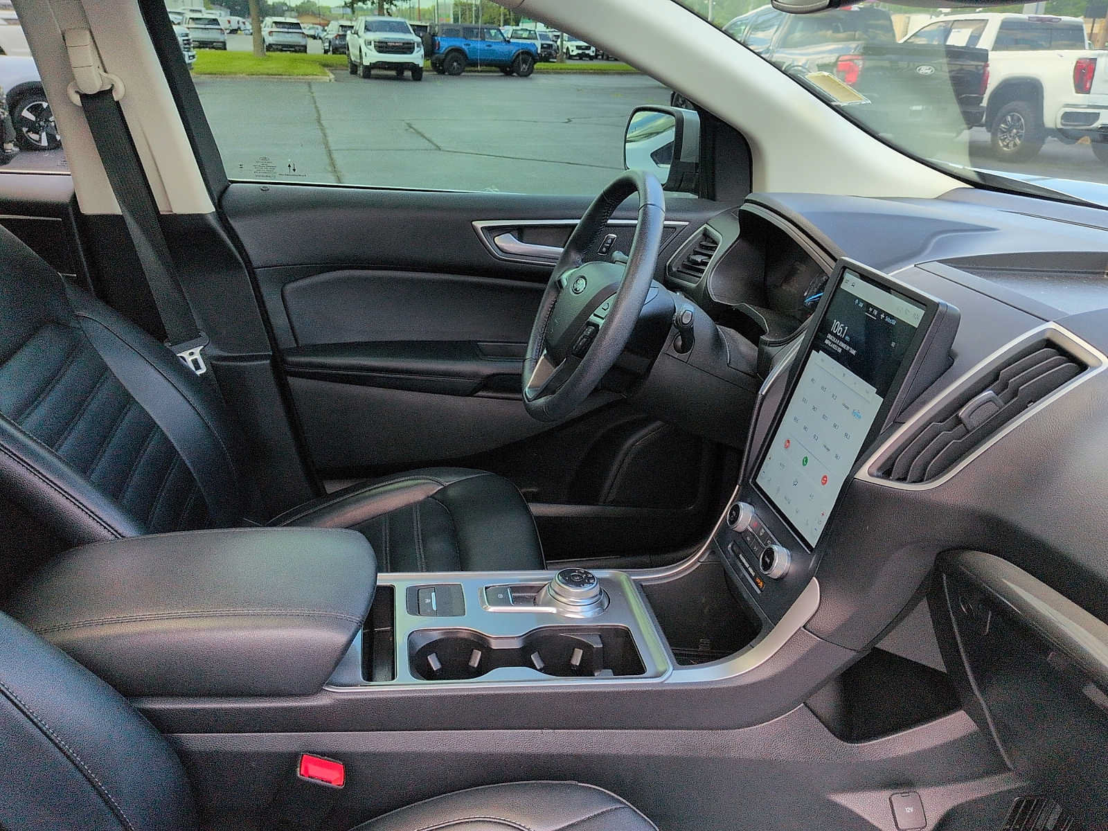Certified 2023 Ford Edge SEL w/ Convenience Package AWD/4WD image 10