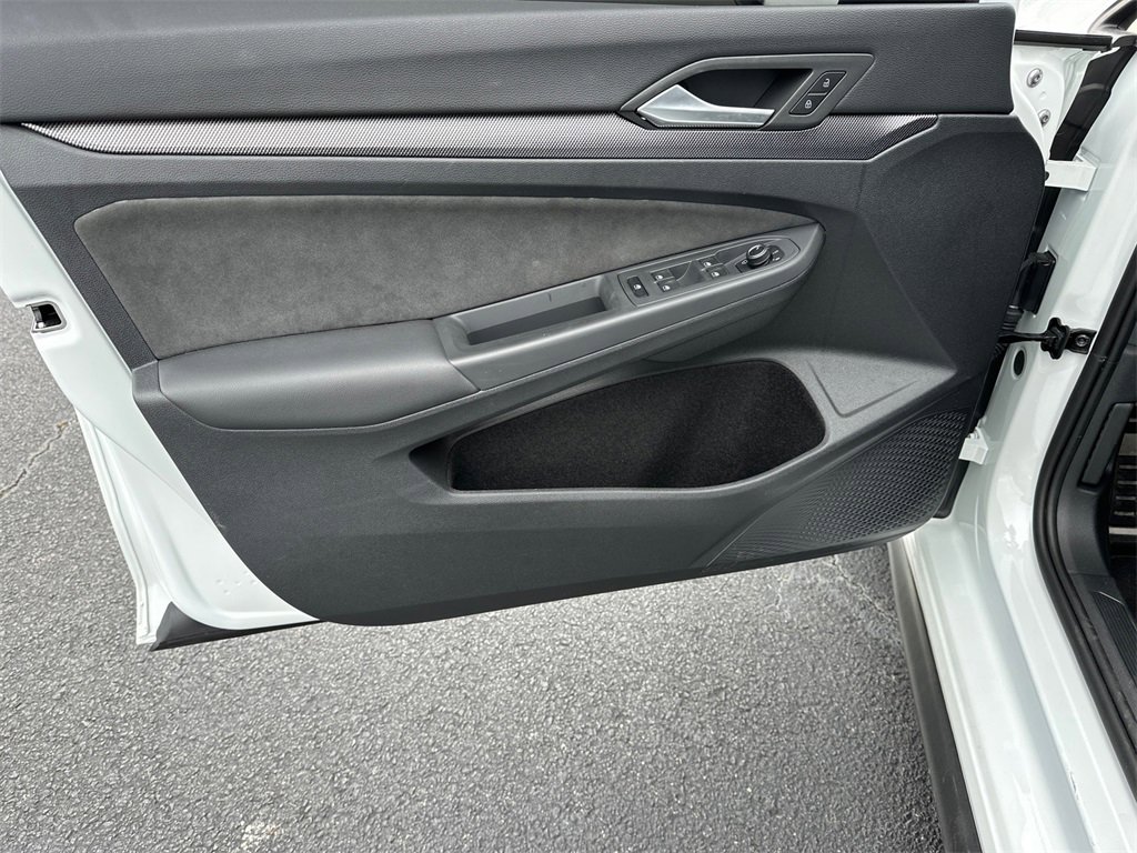 Used 2025 Volkswagen GTI SE image 10