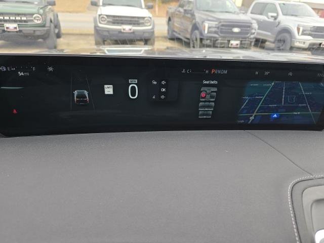 Certified 2025 Ford Expedition Platinum w/ Driver's Package image 20