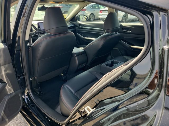 Used 2024 Nissan Altima 2.5 SR FWD image 10
