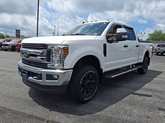 Certified 2019 Ford F250 XLT w/ XLT Premium Package AWD/4WD image 3