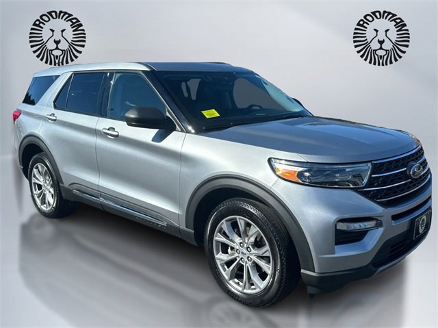 Certified 2022 Ford Explorer XLT w/ Equipment Group 202A image 7