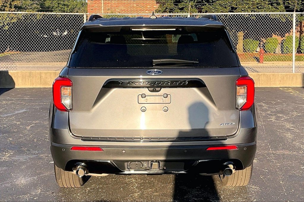 Certified 2024 Ford Explorer ST-Line w/ Class IV Trailer Tow Package AWD/4WD image 3