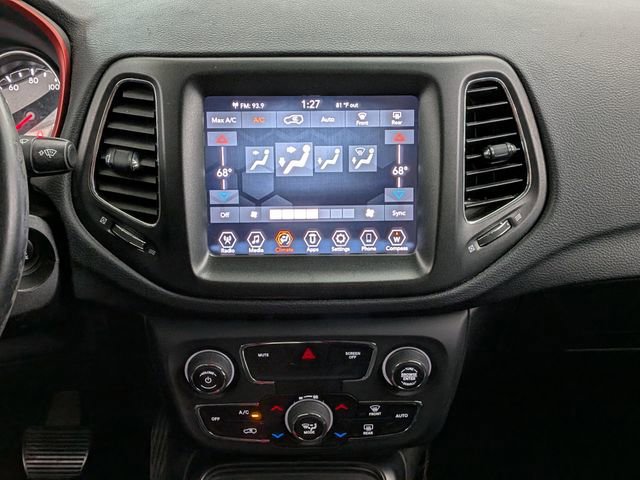 Used 2019 Jeep Compass Trailhawk AWD/4WD image 27