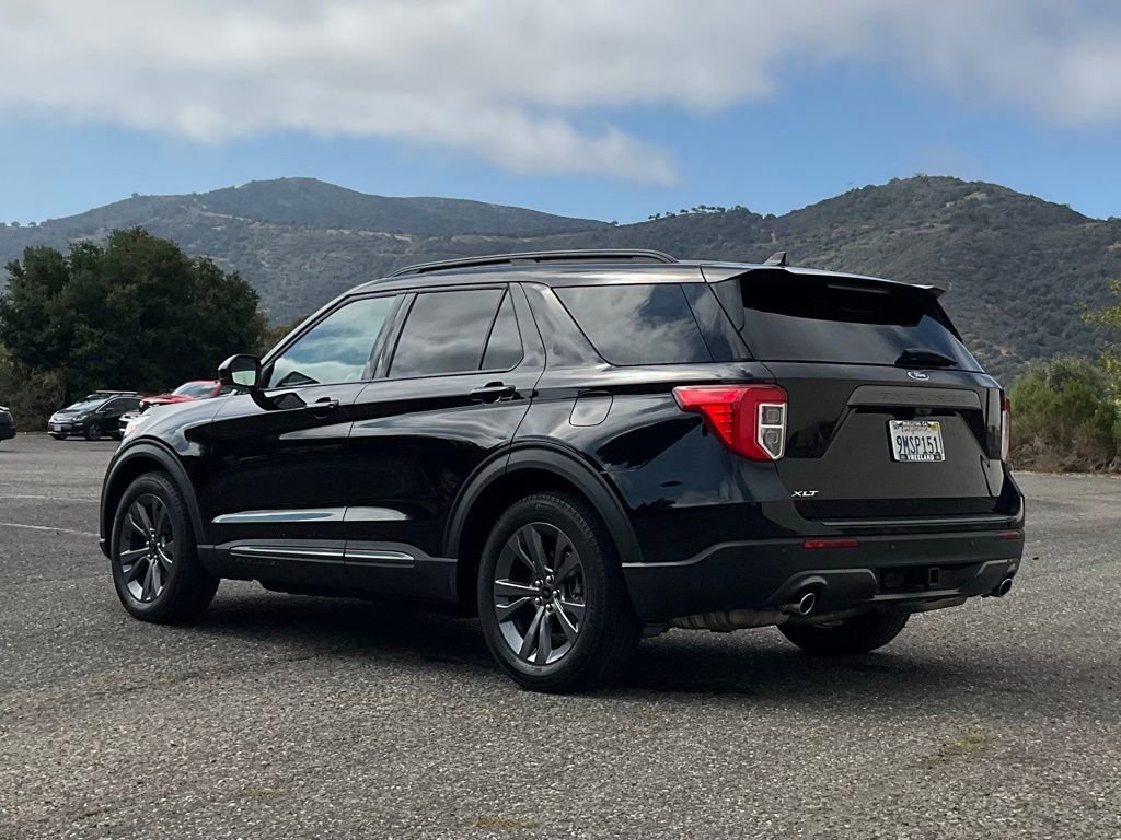 Certified 2024 Ford Explorer XLT w/ Equipment Group 202A image 4
