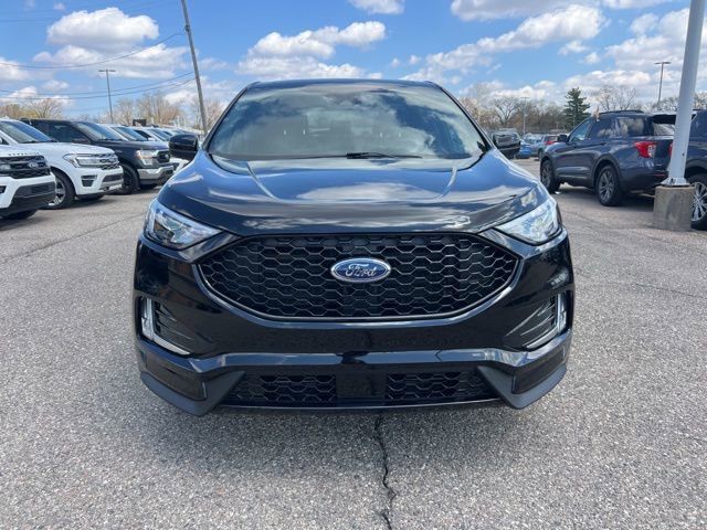 Certified 2023 Ford Edge ST-Line image 7