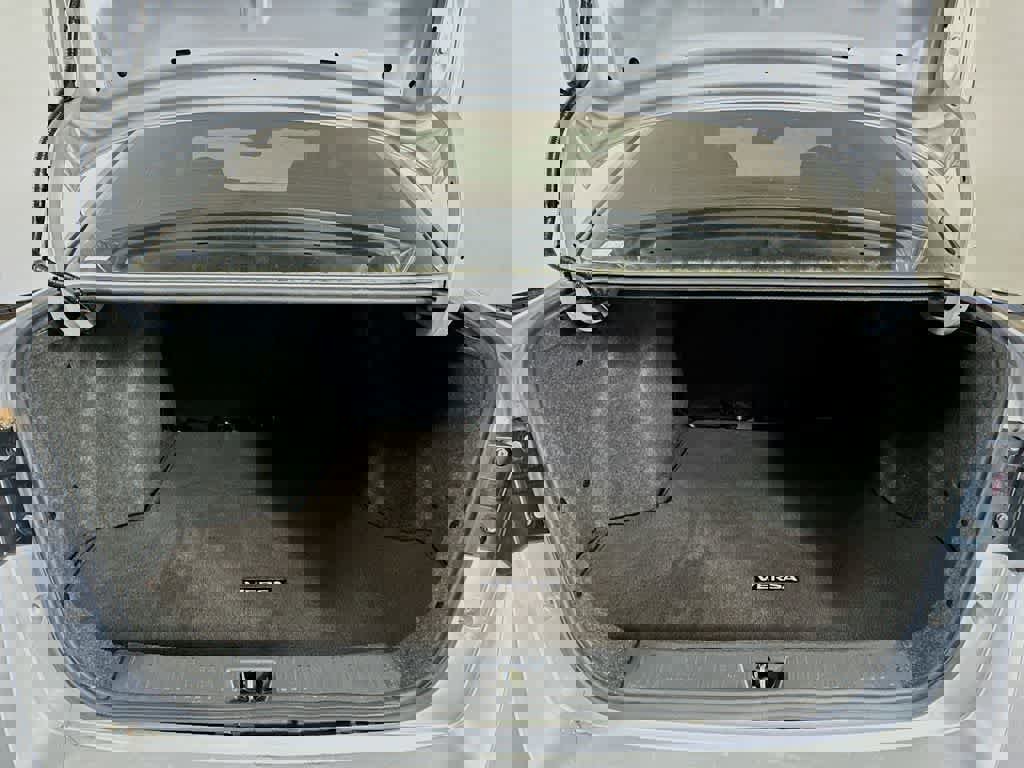 Used 2023 Nissan Versa SV image 23