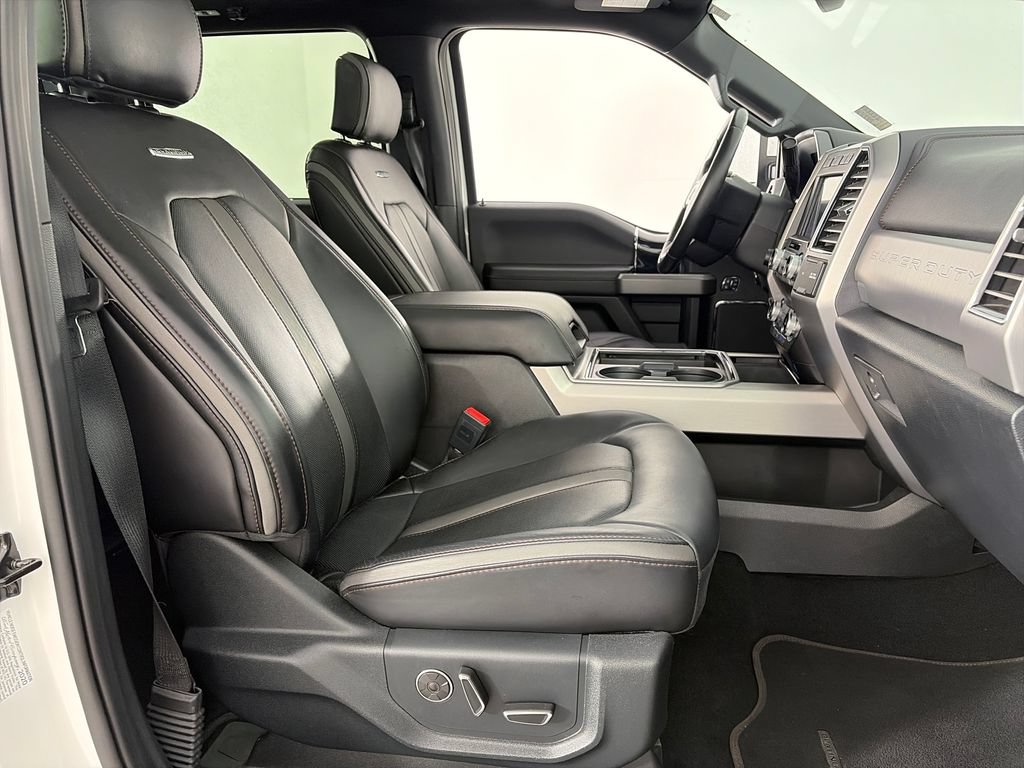 Certified 2020 Ford F250 Platinum w/ FX4 Off-Road Package AWD/4WD image 32