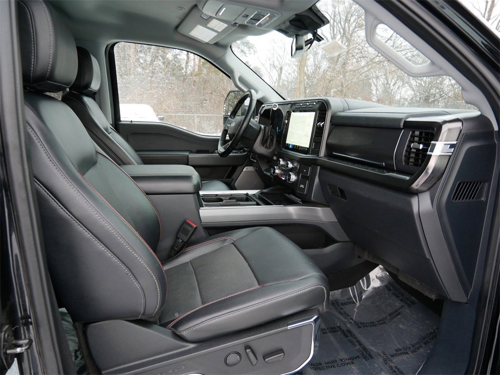 Certified 2023 Ford F450 Lariat w/ Chrome Package image 8