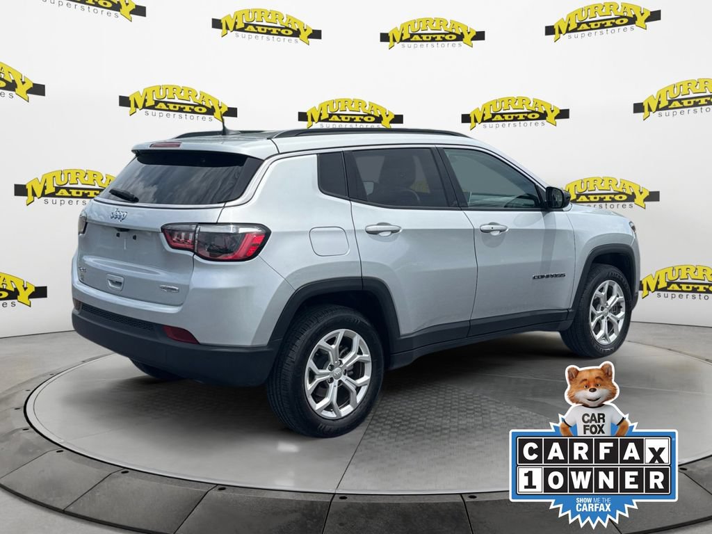 Used 2024 Jeep Compass Latitude AWD/4WD image 6