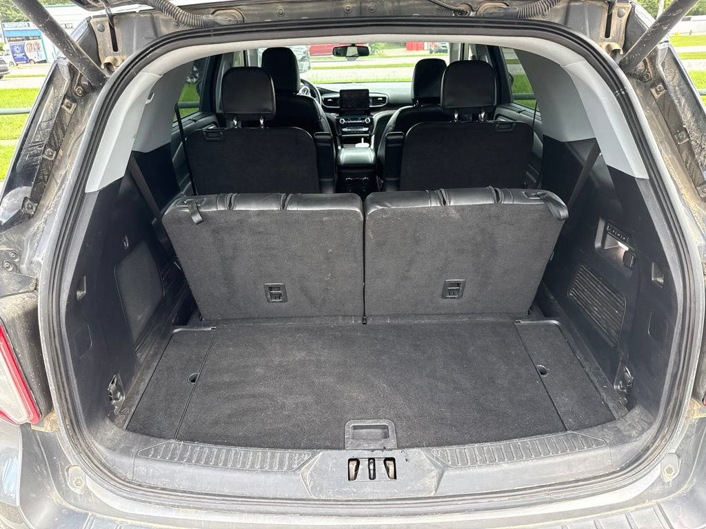 Certified 2022 Ford Explorer Limited w/ Equipment Group 301A RWD image 6