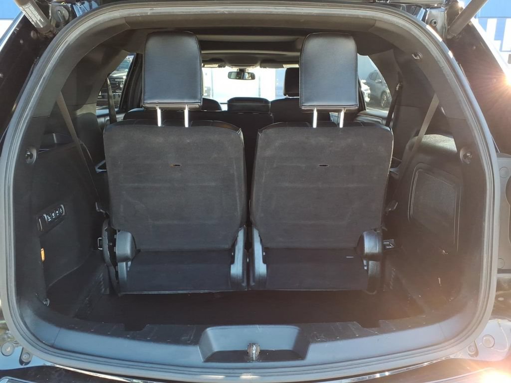 Certified 2018 Ford Explorer Platinum AWD/4WD image 8