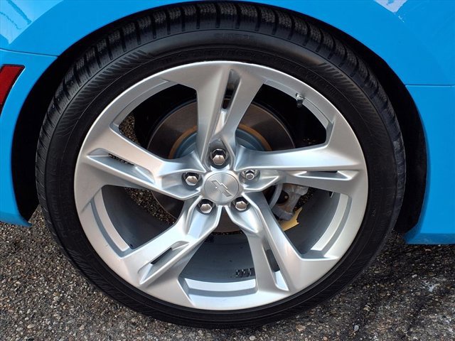 Used 2023 Chevrolet Camaro LT w/ RS Package image 29