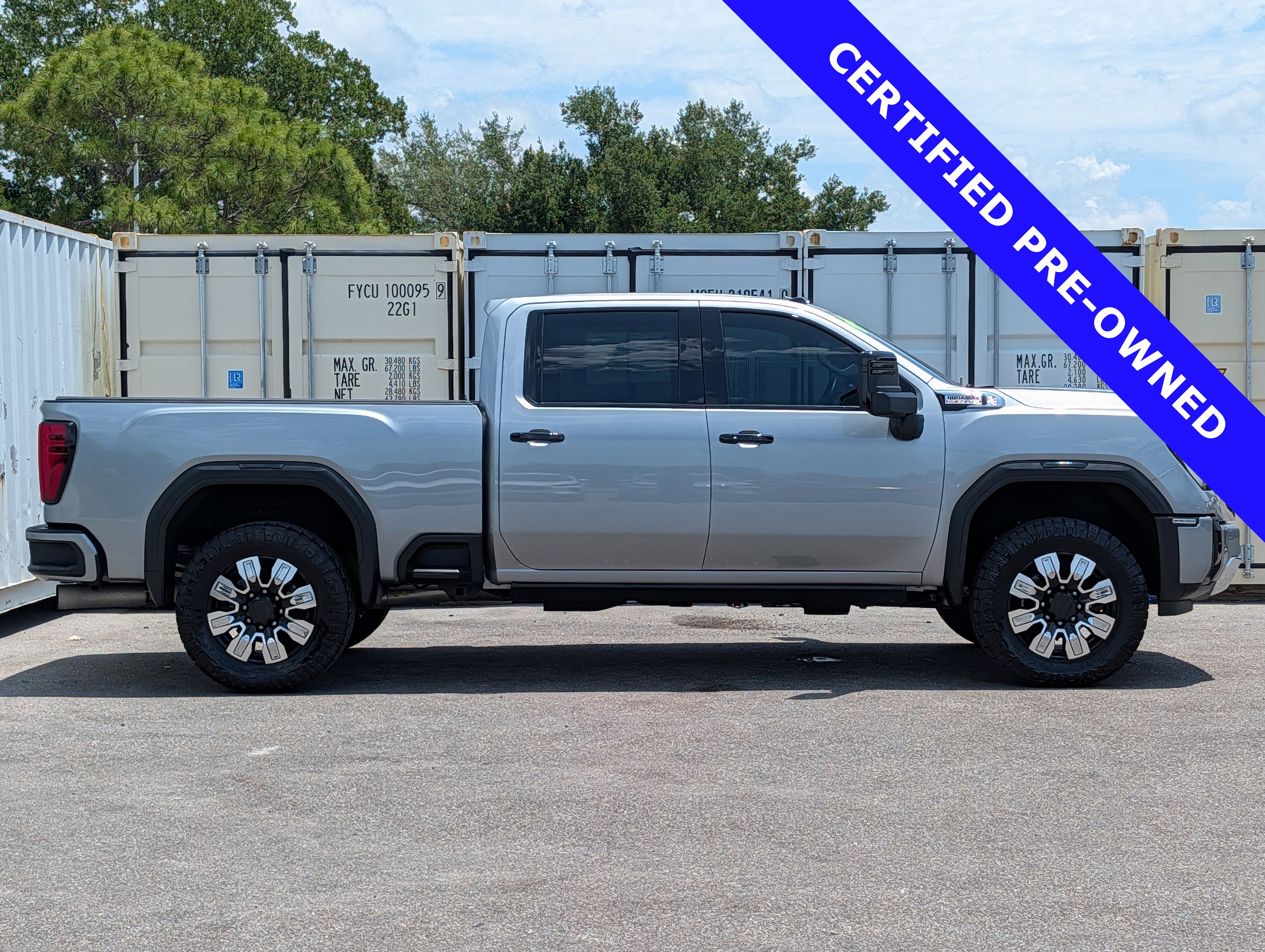 Used 2024 GMC Sierra 2500 Denali w/ Denali Reserve Package AWD/4WD video 3