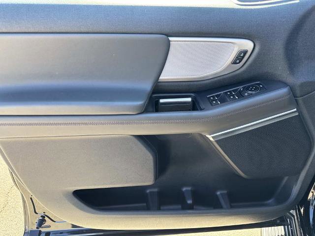 Certified 2025 Ford Expedition Active AWD/4WD image 16