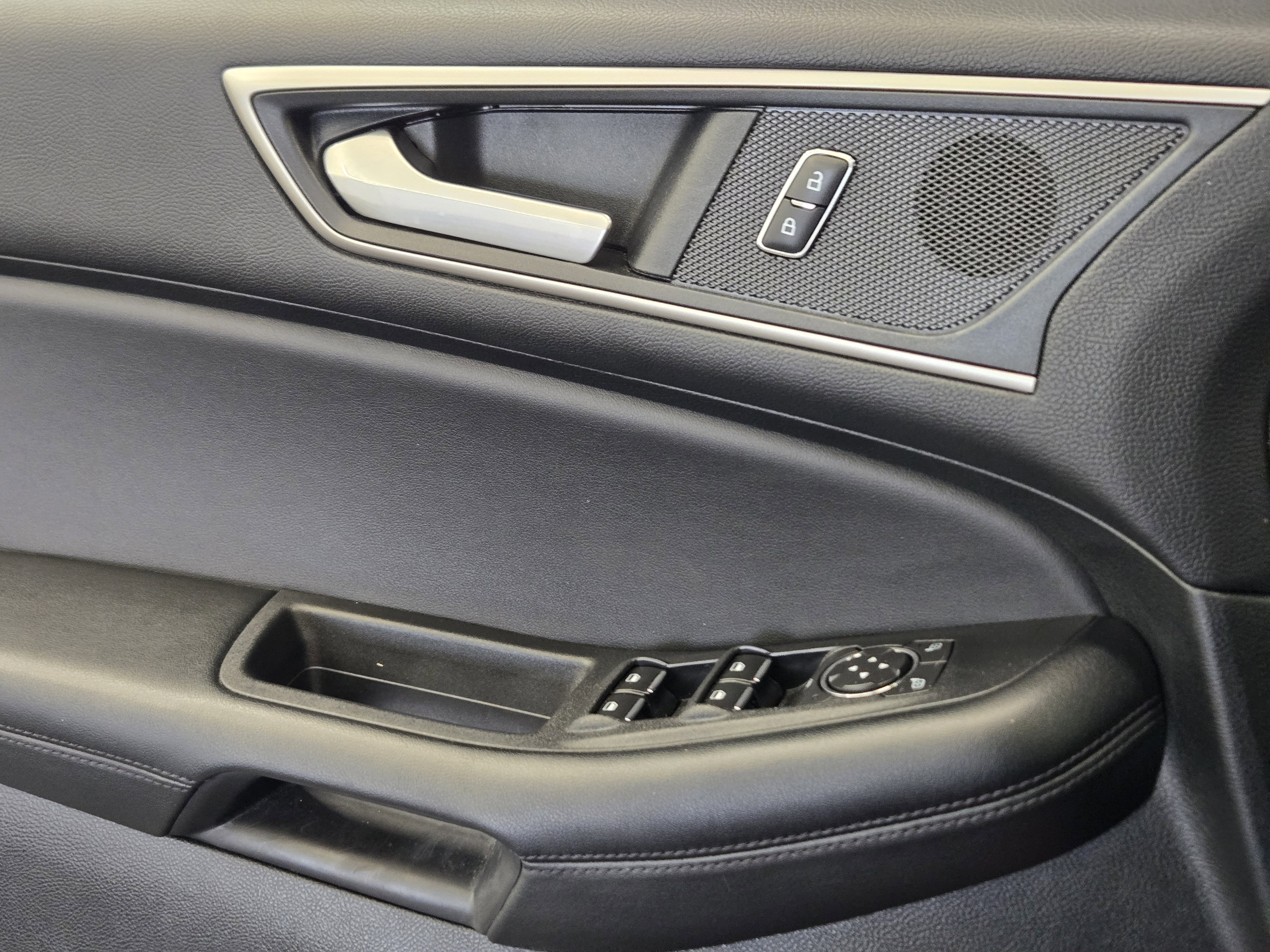 Certified 2022 Ford Edge SEL w/ Convenience Package image 21