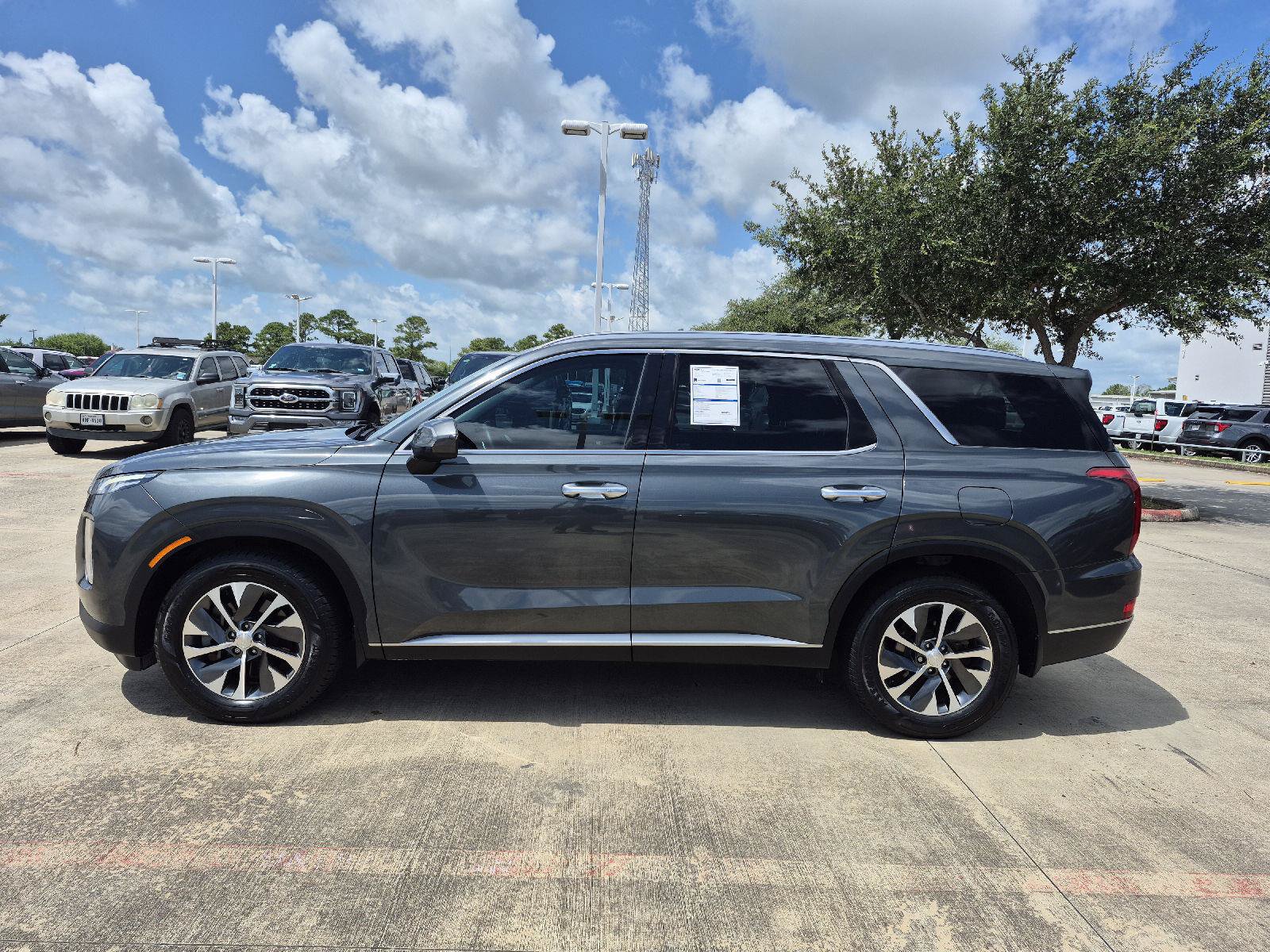 Used 2022 Hyundai Palisade SEL w/ Cargo Package FWD image 18