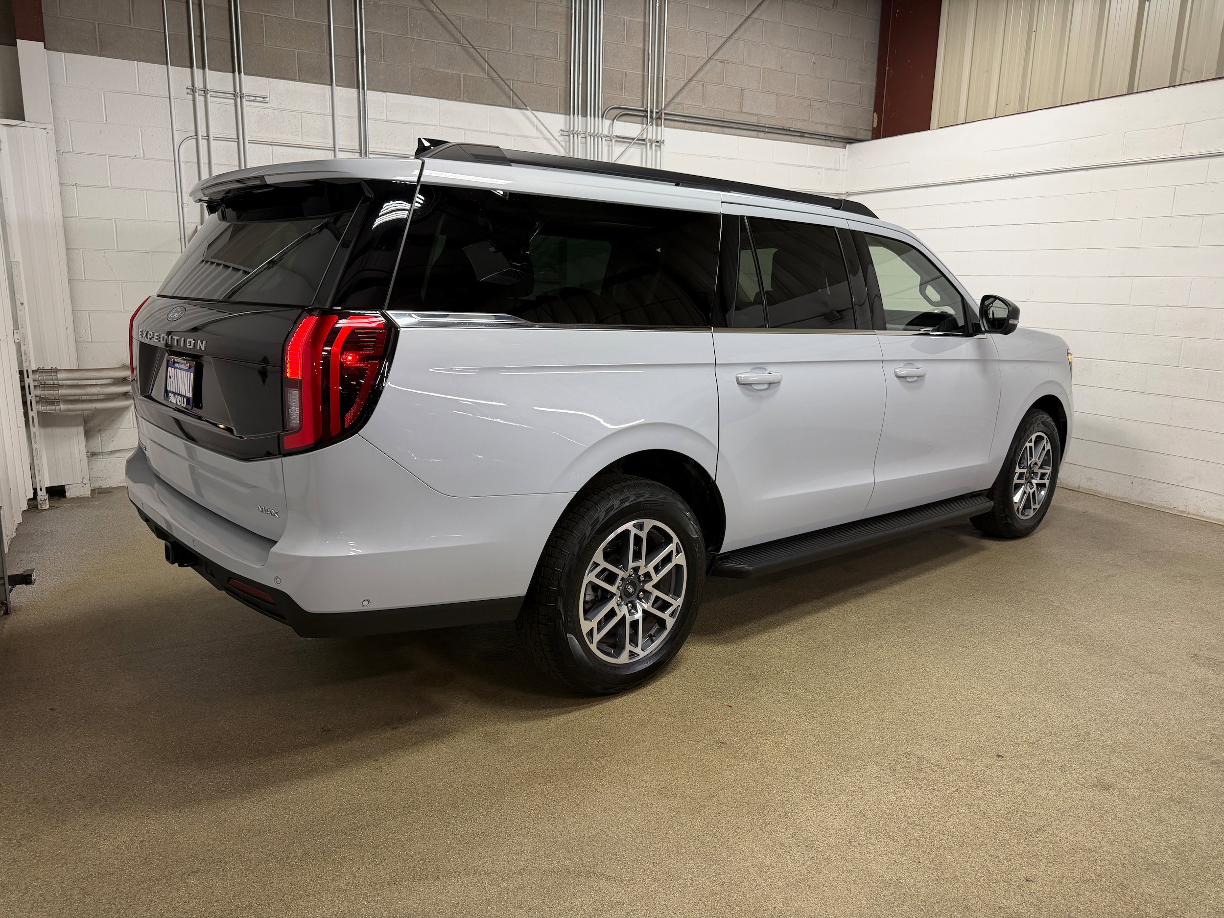 Certified 2025 Ford Expedition Max Active AWD/4WD image 8