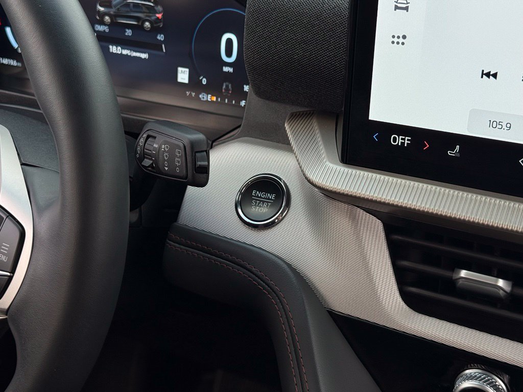 Certified 2025 Ford Explorer Active AWD/4WD image 12