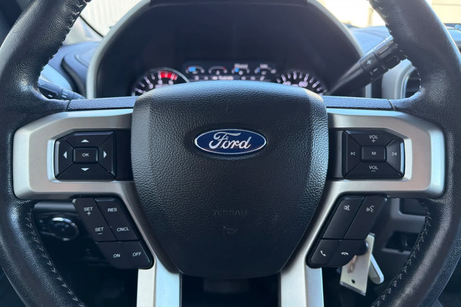 Certified 2020 Ford F250 Lariat w/ Lariat Value Package AWD/4WD image 22