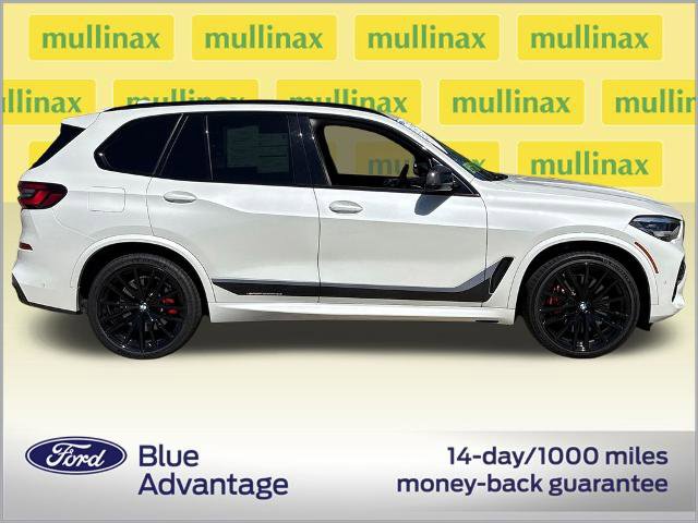 Used 2022 BMW X5 M50i AWD/4WD image 2