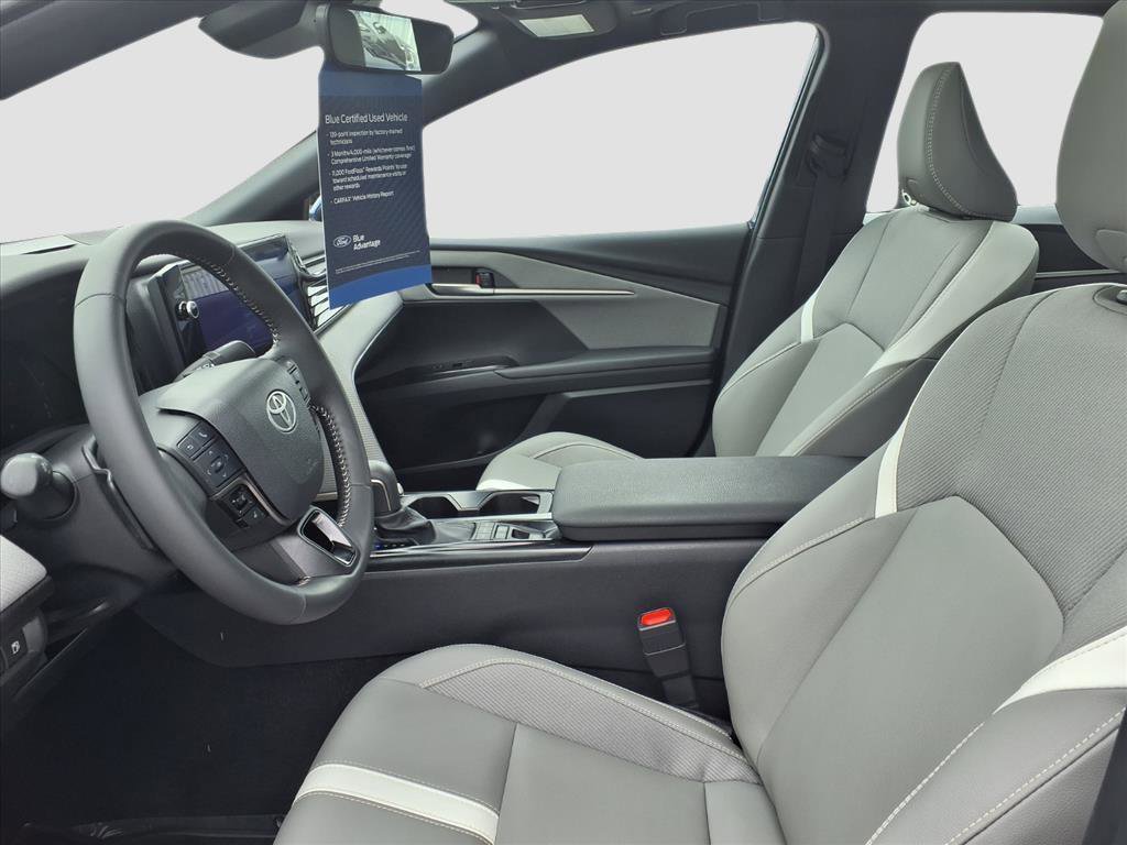 Used 2025 Toyota Camry Hybrid image 7